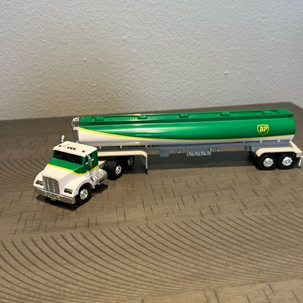 BP Oil Tanker 1992